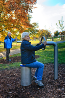 Turning Seat with handhold