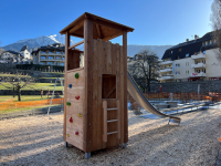 Climbing wall for square tower with floor height 200 cm, 8 climbing holds