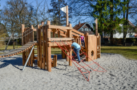 Inclined climbing net for platform, mounting height 200 cm