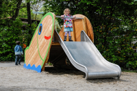 Grosser Fisch mit Rutsche und Rampe