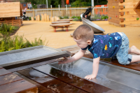 AQuadrat&amp;#174; with straight gutter