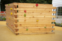 Kletterwand mit 2 Elementen