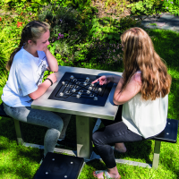 Gioco del mulino con pietre saldamente ancorate - Gioco